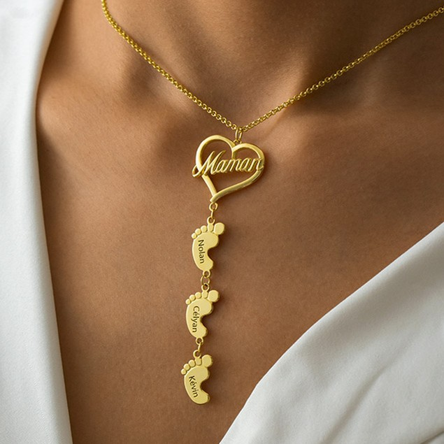 Mother's Day Mama Heart Pendant With Baby Feet Charm