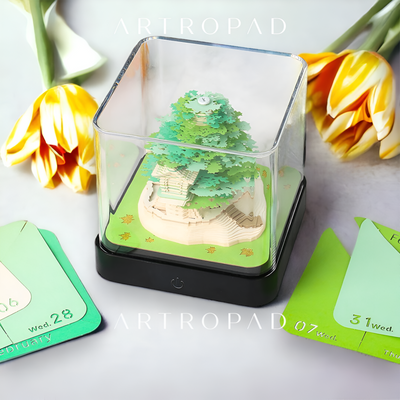 Green Tree (With Light & Calendar 2025)