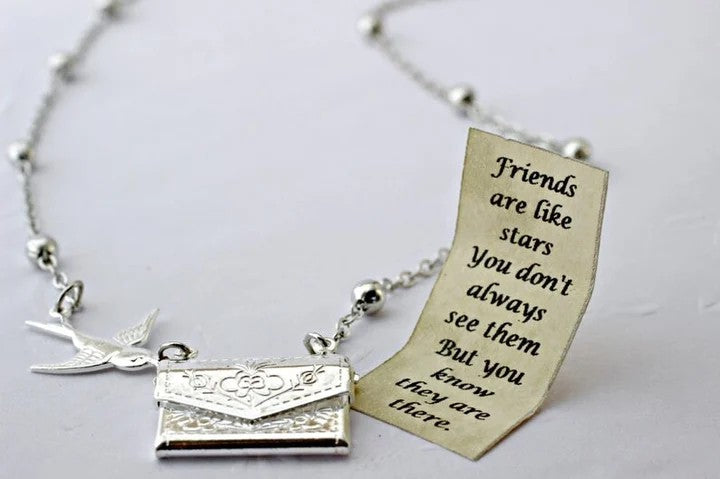 Christmas Gift-👩‍❤️‍💋‍👩✉Friendship Letter Locket Necklace🎁