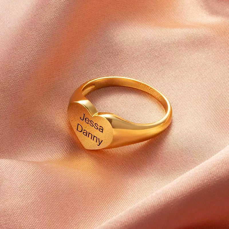 Signet Ring With Personalized Pattern Or Words