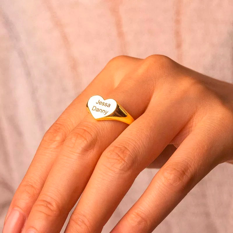Signet Ring With Personalized Pattern Or Words