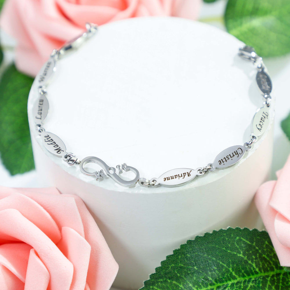 Mother's Day GIft! Mom Eternity Bracelet with Family Names