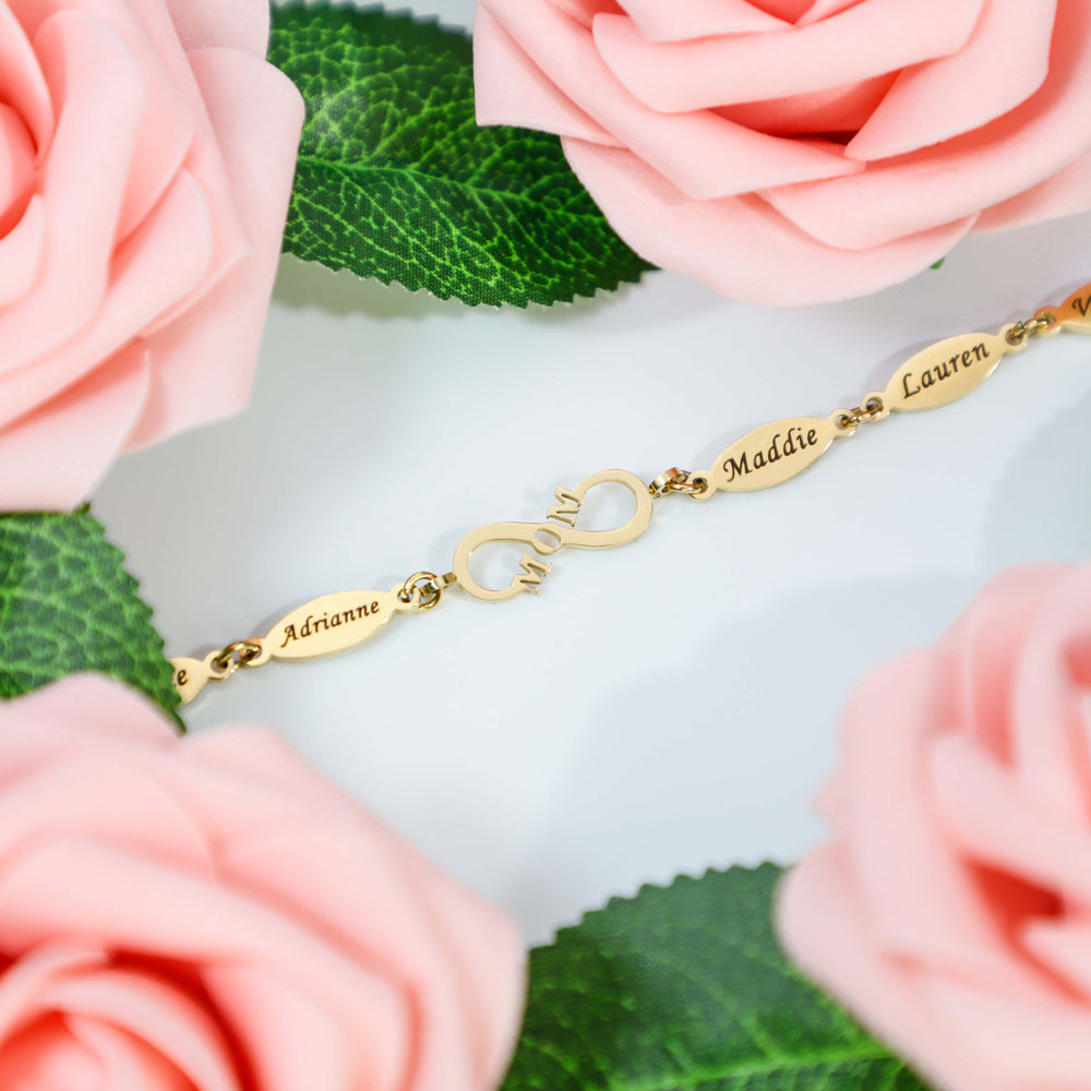 Mother's Day GIft! Mom Eternity Bracelet with Family Names