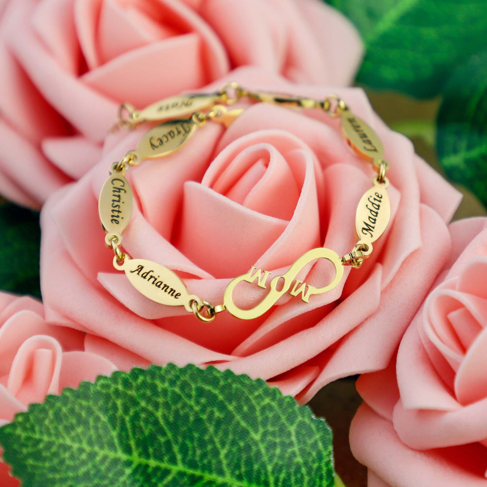 Mother's Day GIft! Mom Eternity Bracelet with Family Names