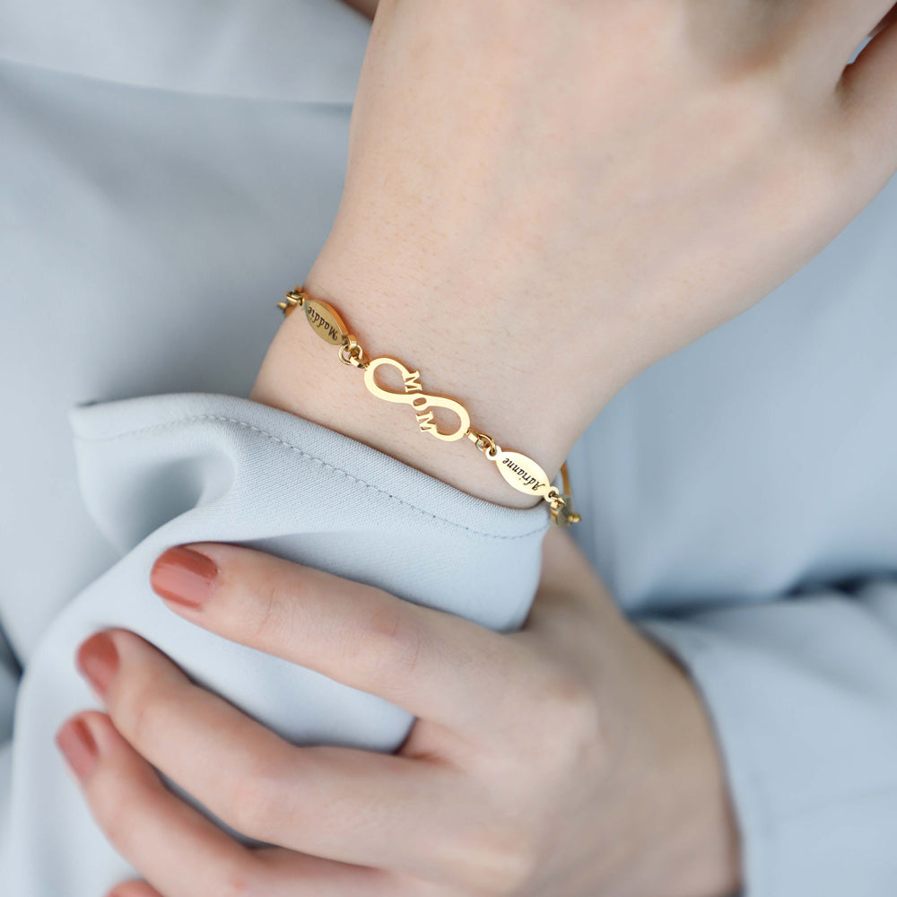 Mother's Day GIft! Mom Eternity Bracelet with Family Names