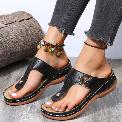 2022 new women's characteristic pattern wedge flip flops